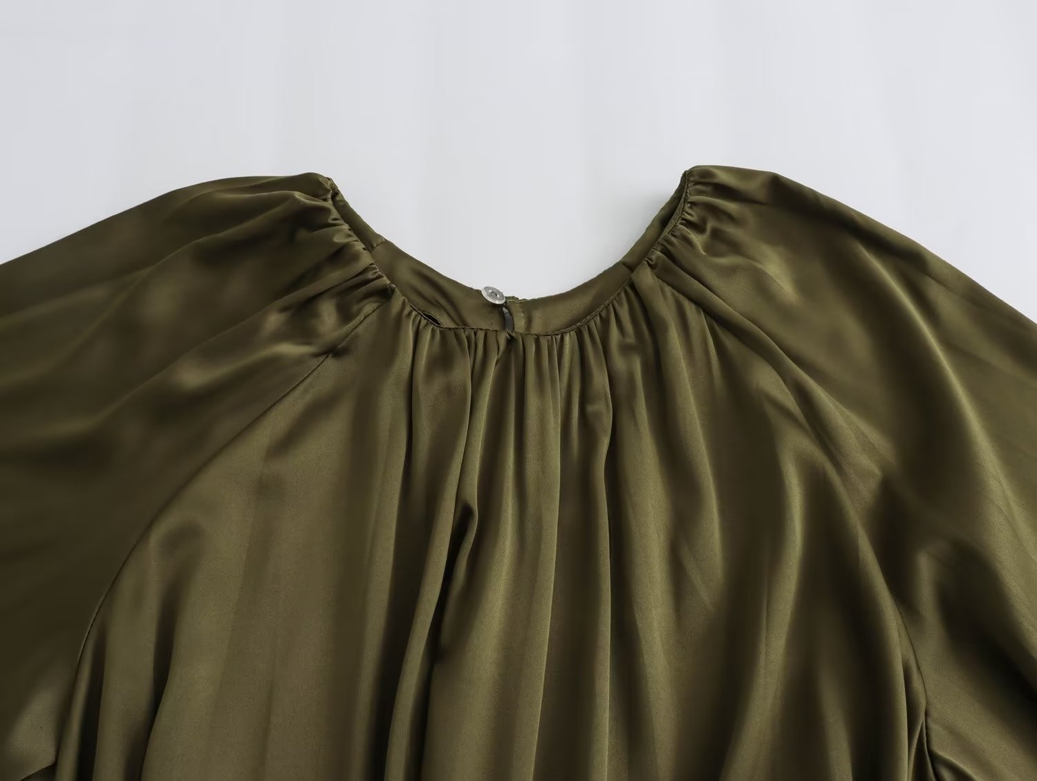 O1CN011VtiNo2ISaR6cnyRq_!!2218046039285-0-cib