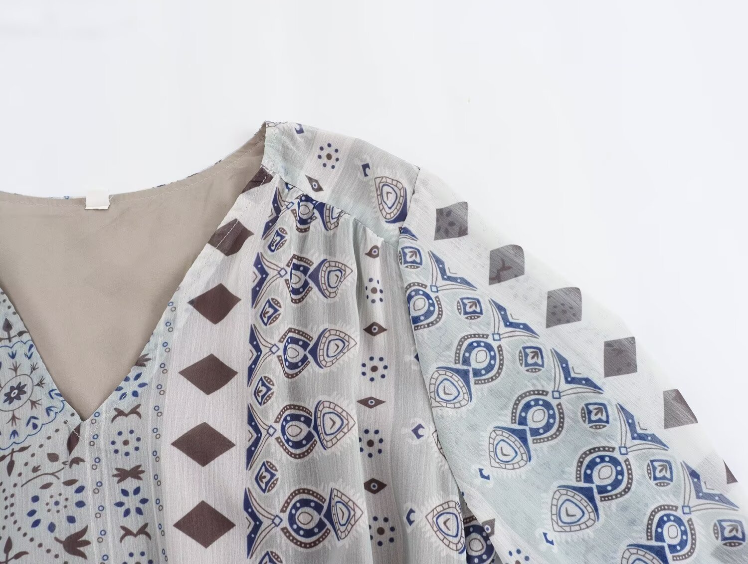 O1CN01Q8gbAA1CqVFAqmhrU_!!2217727010132-0-cib