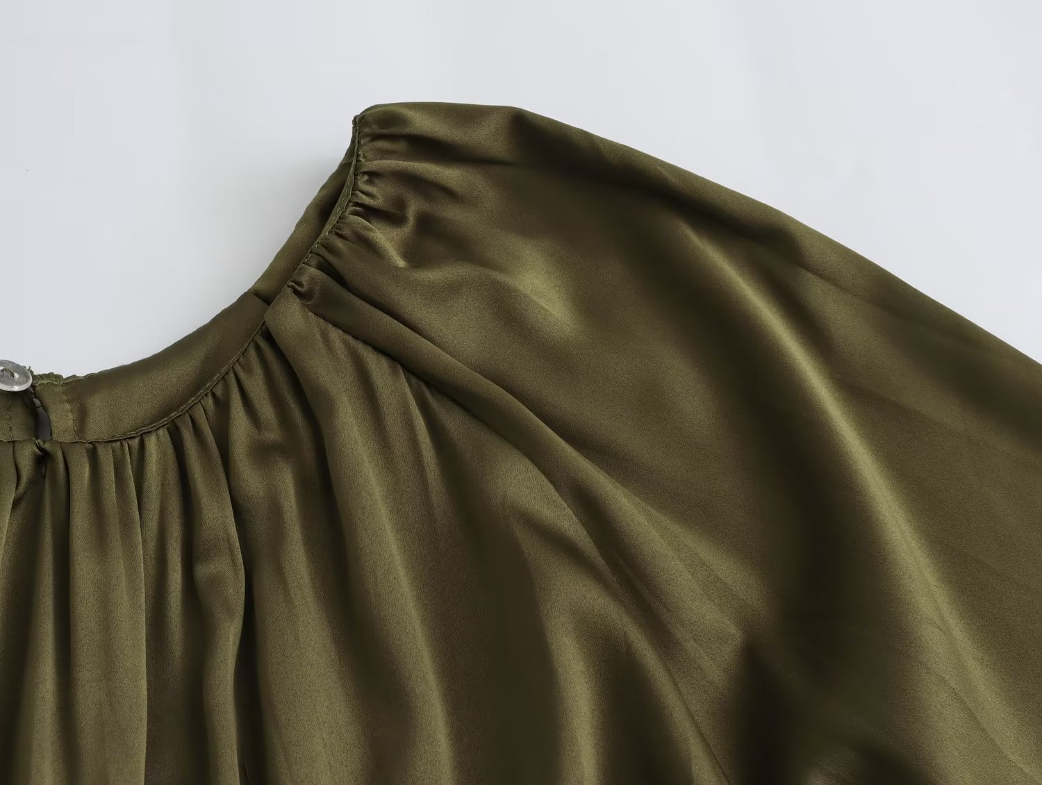 O1CN01bRWFi62ISaR98HM9O_!!2218046039285-0-cib