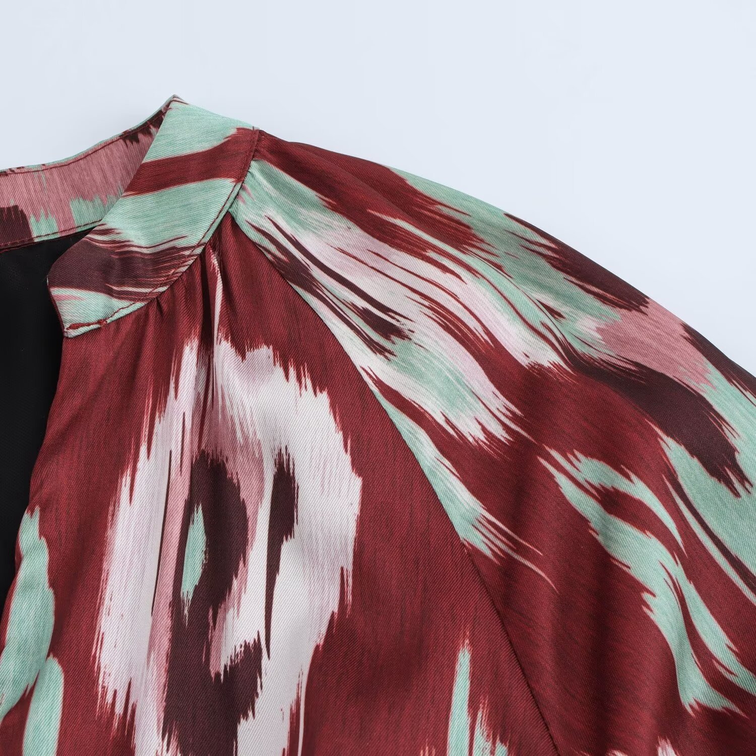 O1CN01e3AKm81nVYyHgWCGo_!!2217333495095-0-cib