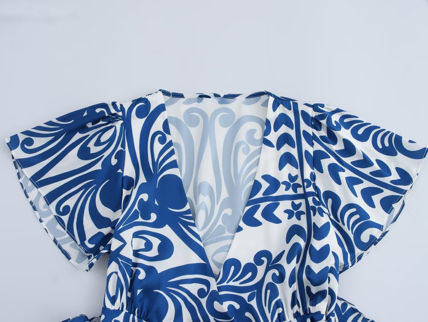 O1CN01CHIXPe1CqVIzVoiGp_!!2217727010132-0-cib