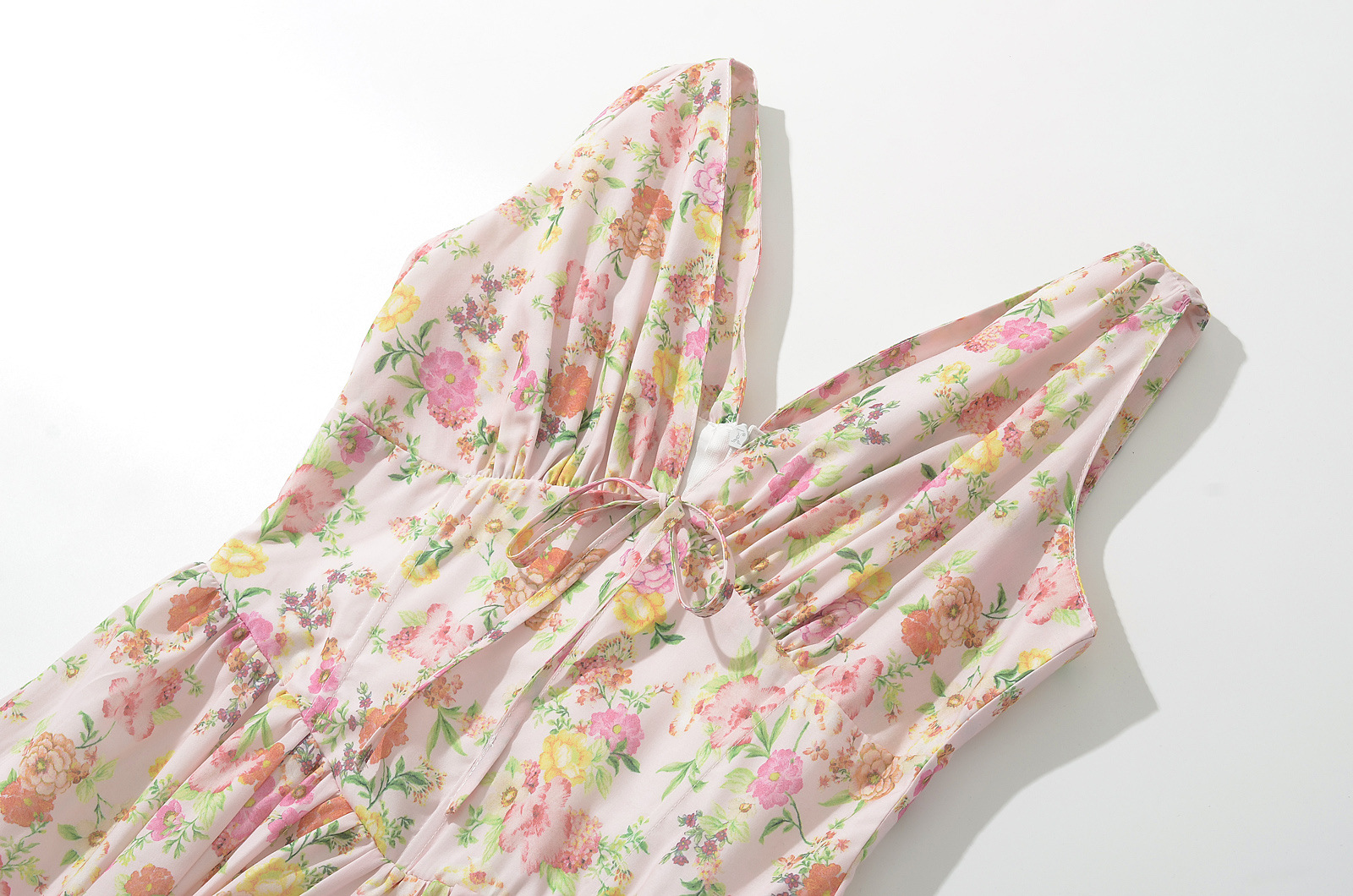 O1CN01iz3E2F1EIGvR8aNYf_!!2218899040328-0-cib