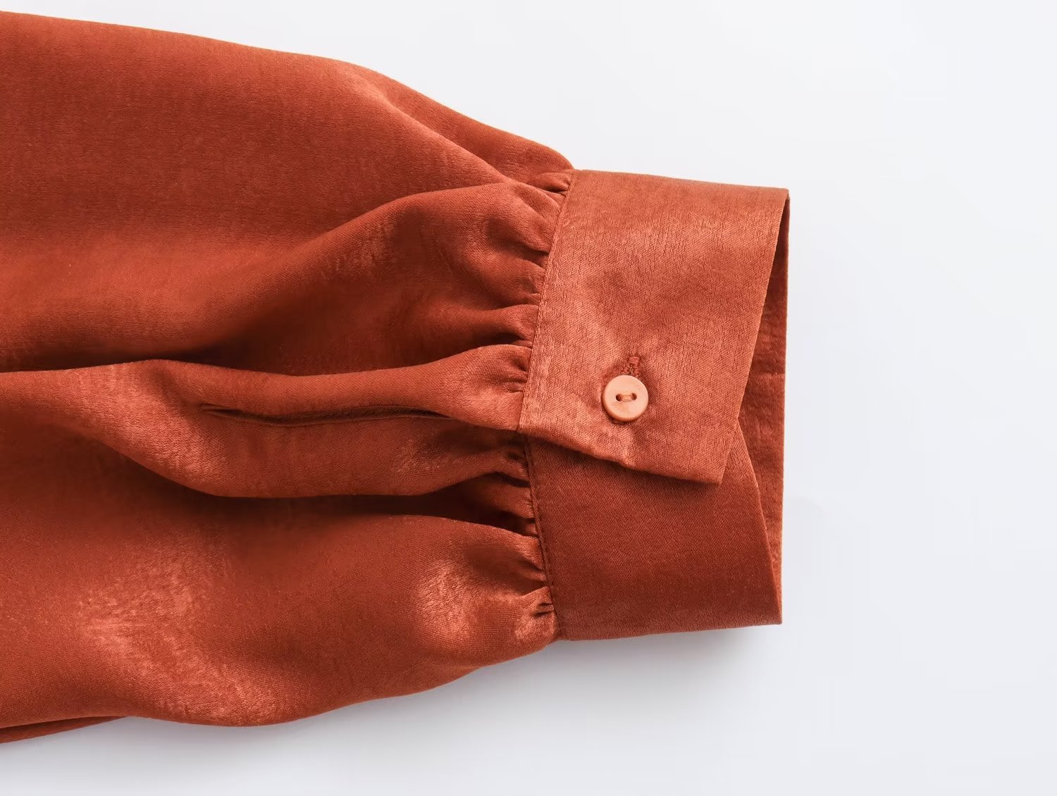 O1CN01BeFEHA1bmiHwM0hip_!!2214974073508-0-cib