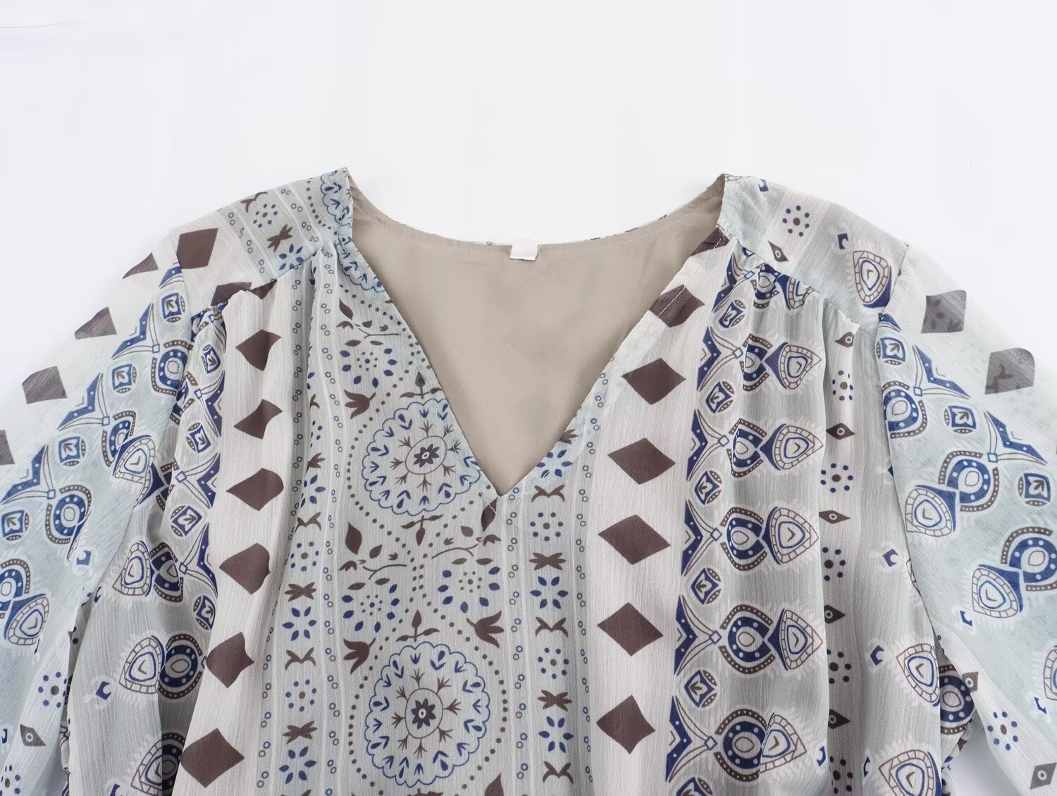 O1CN01Z89CkQ1CqVF7jRpXn_!!2217727010132-0-cib